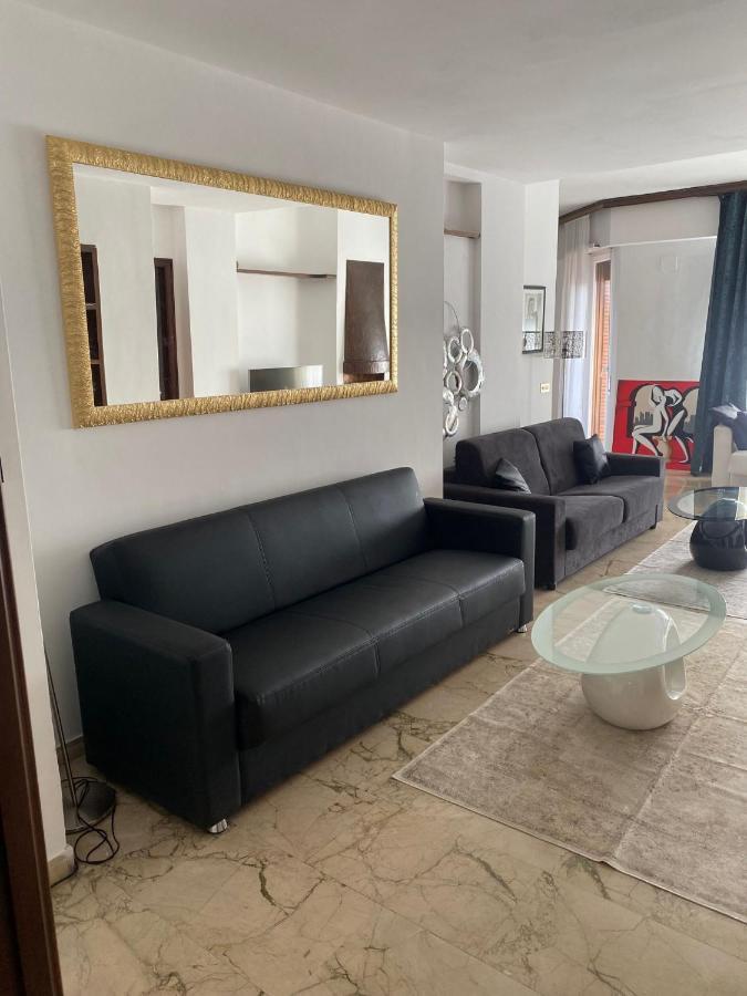 Eur Centro Lux Con Camino Apartment Rom